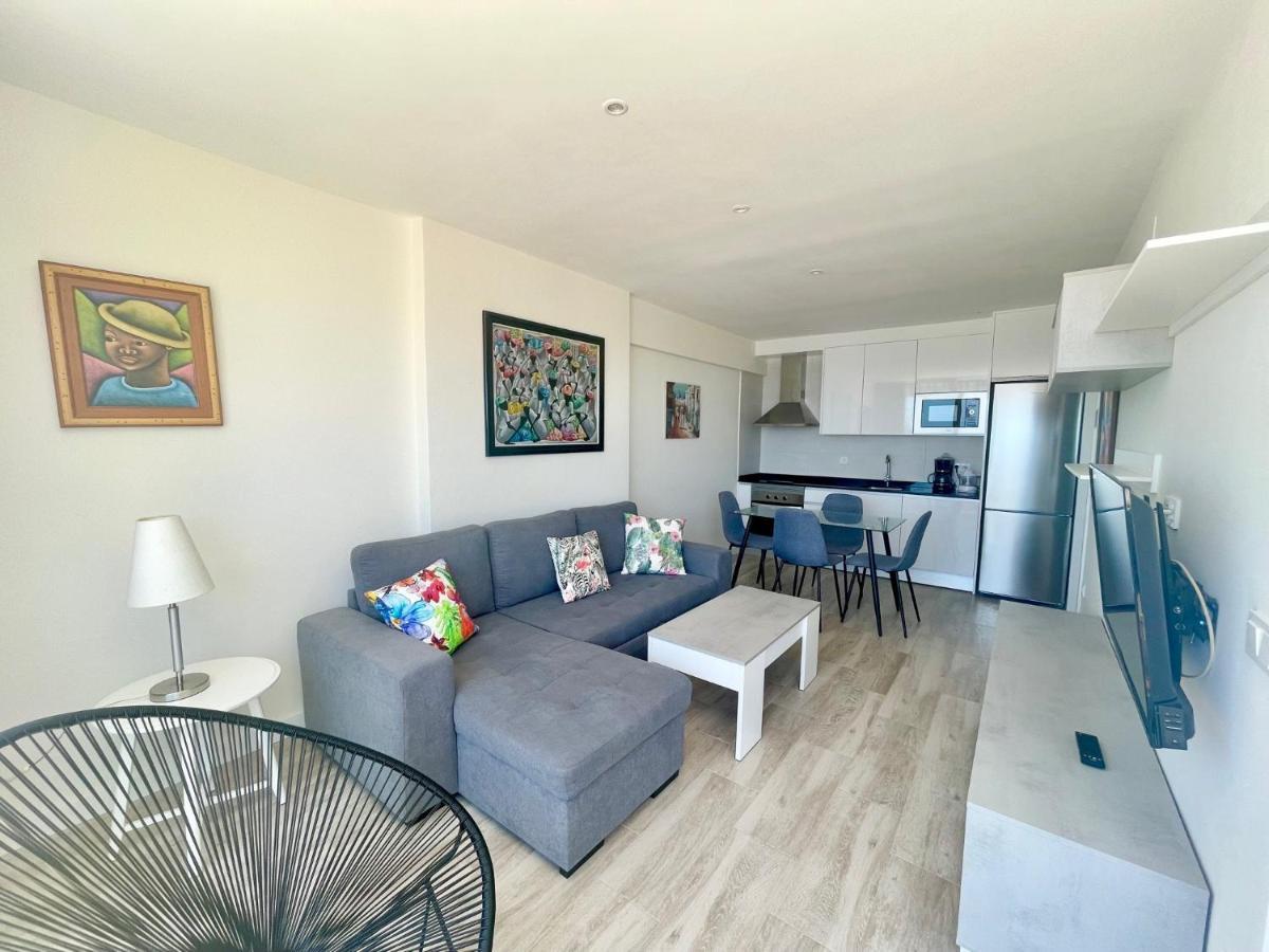 Gemelos 1 Modern Seaviews 貝尼多姆 外观 照片