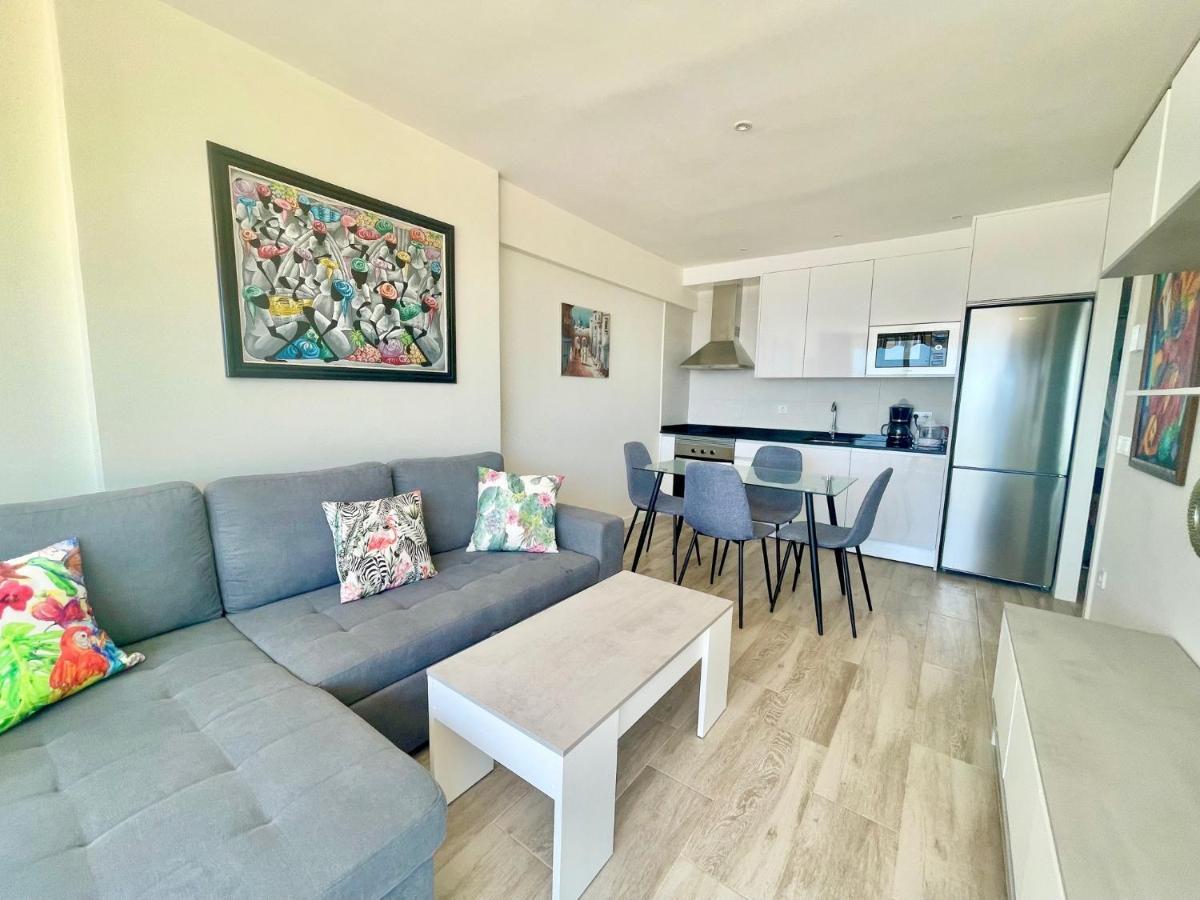 Gemelos 1 Modern Seaviews 貝尼多姆 外观 照片