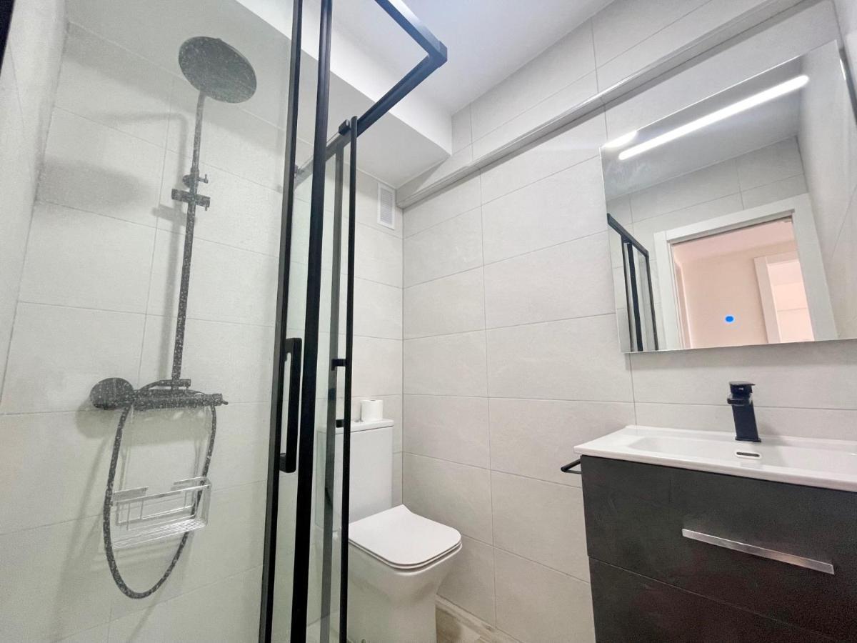 Gemelos 1 Modern Seaviews 貝尼多姆 外观 照片